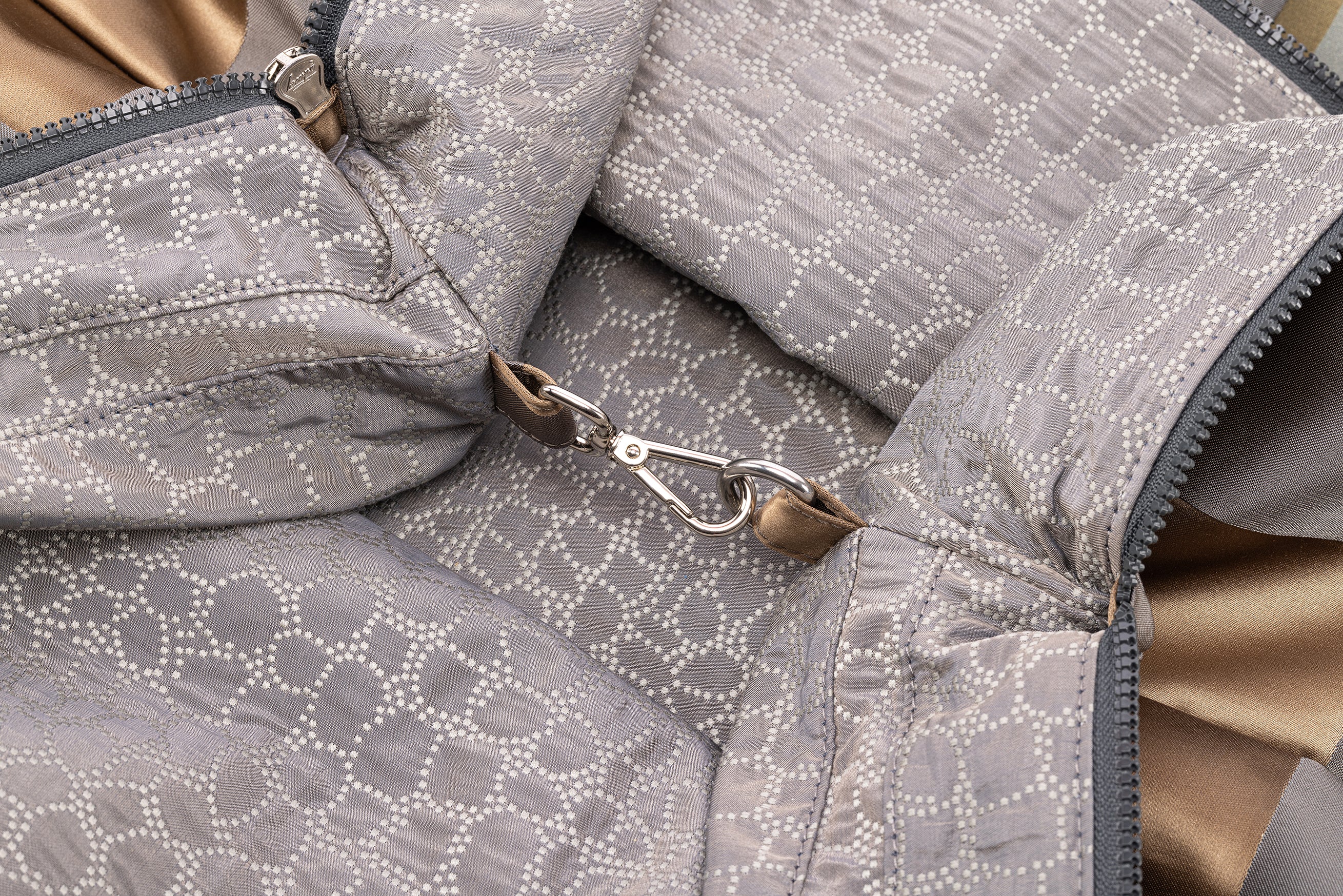 Dettaglio gancio metallico per chiusura alternativa - Borsa Teresiana